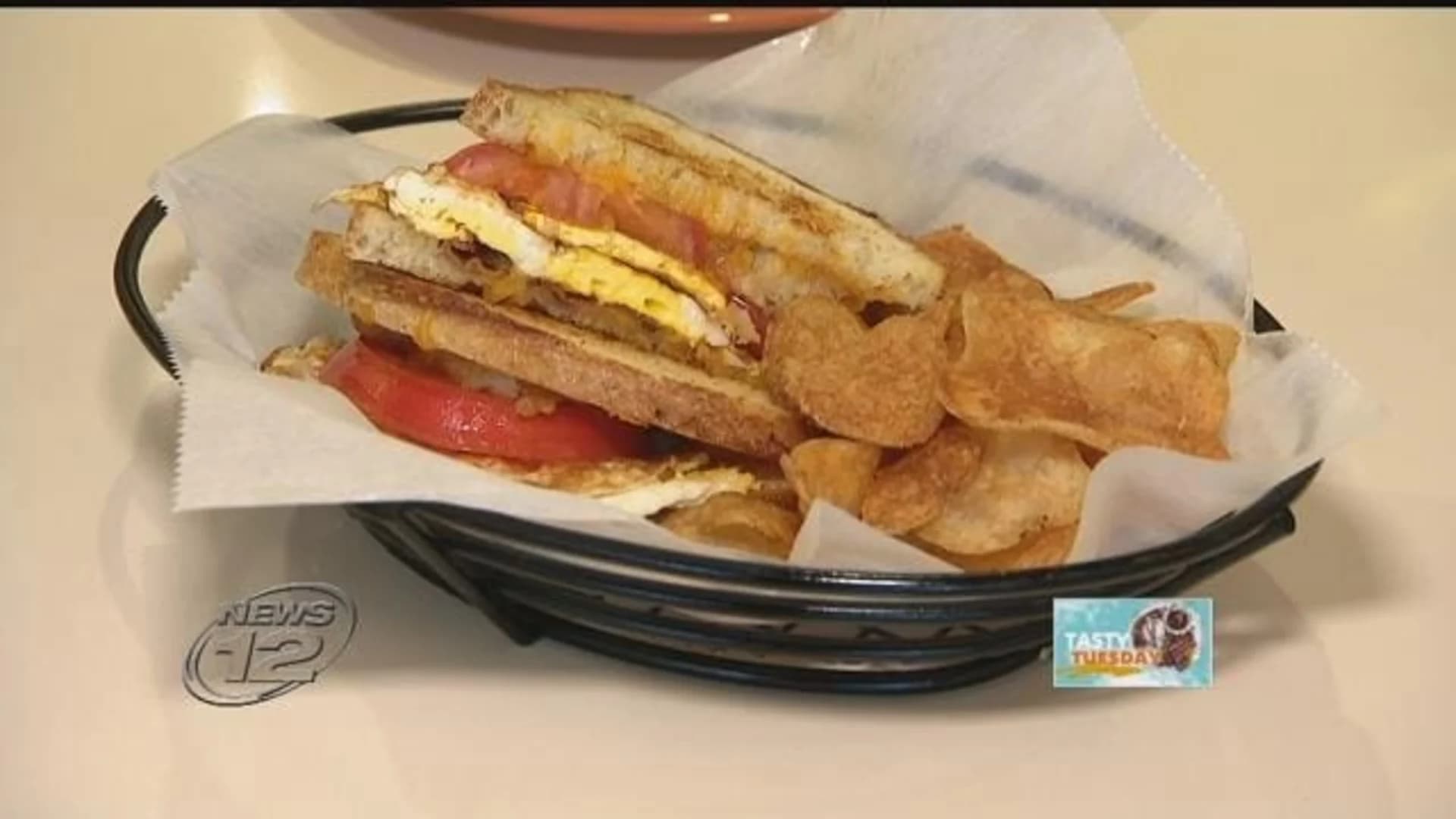 Tasty Tuesday: Grilled cheese at Mac & Melts