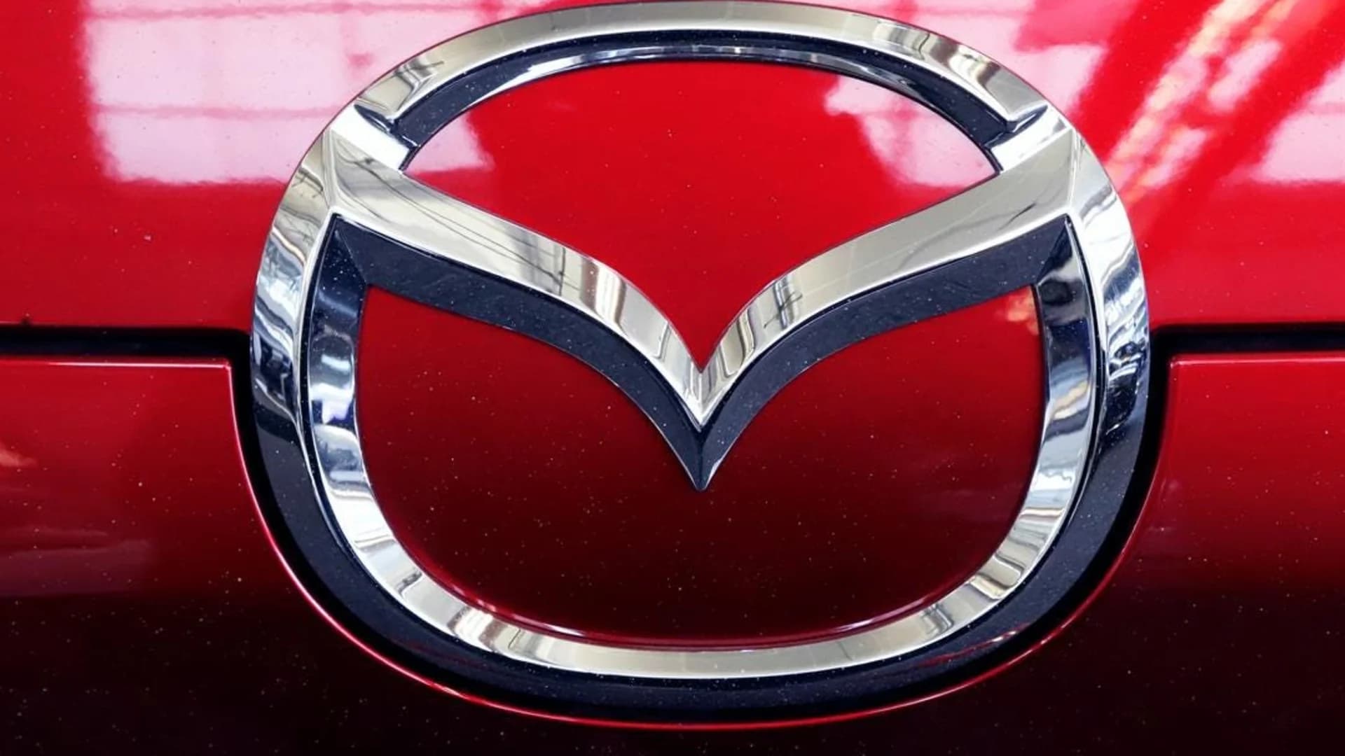 Mazda recalls nearly 190K cars due to failing wipers