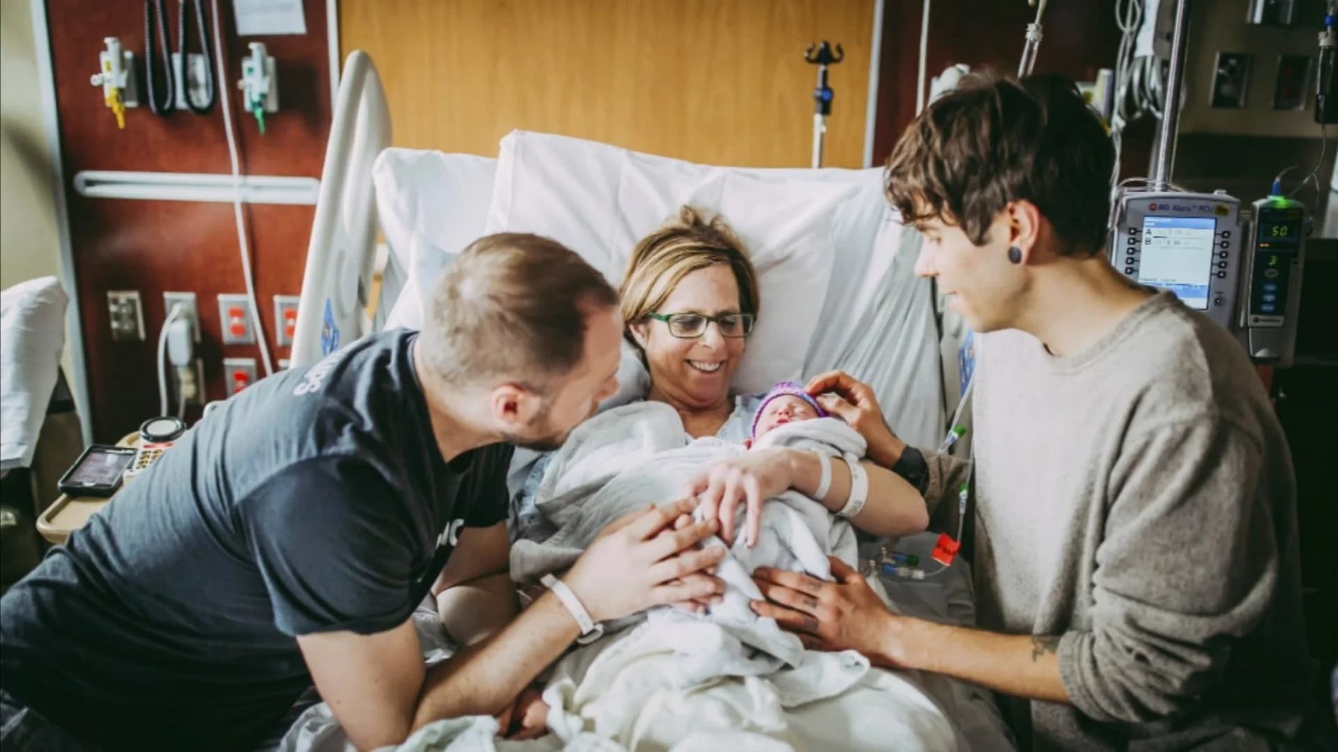 A grandmother’s love - Nebraska woman gives birth to own granddaughter