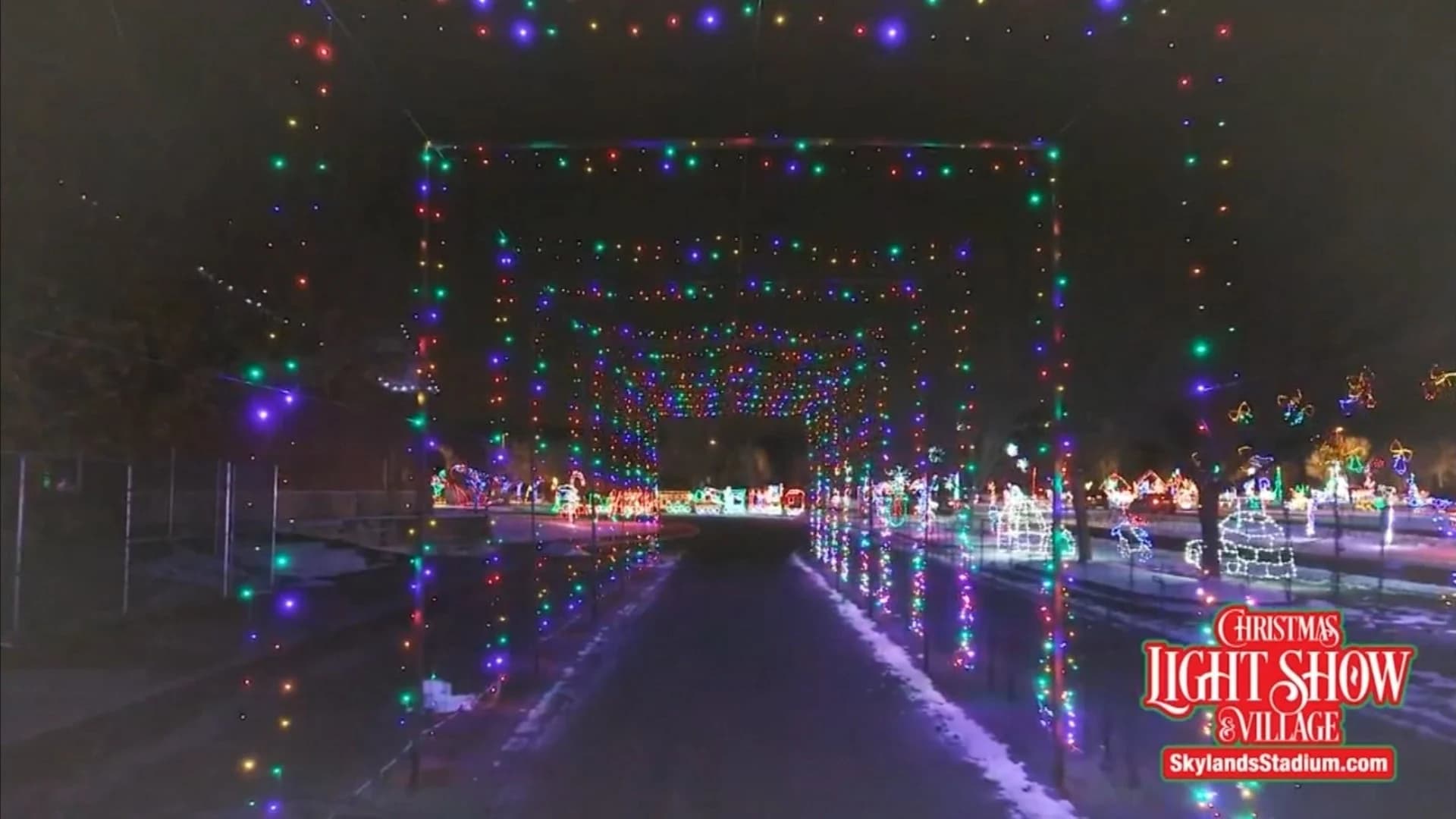 2 million lights... and more! Drive-thru light display opens in Sussex County