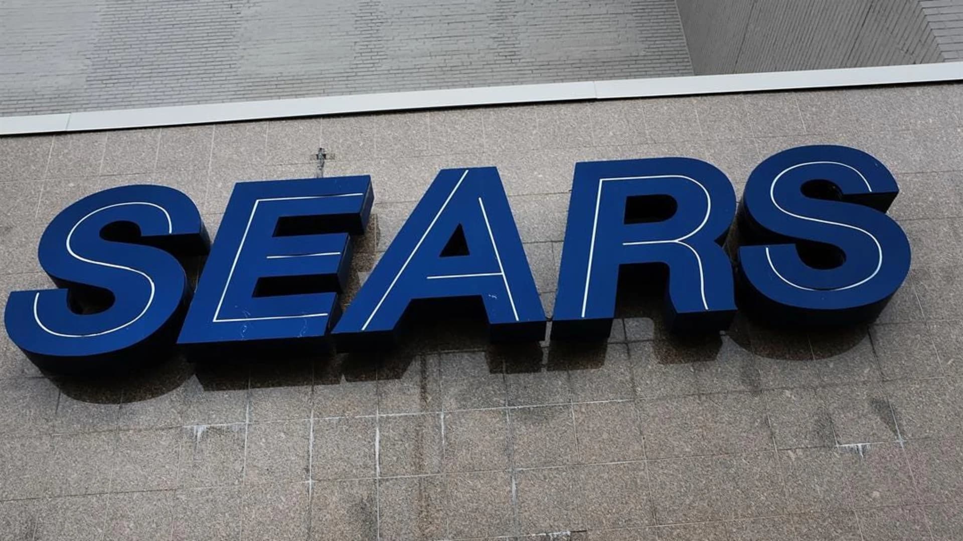 Sears, facing liquidation, says it will close 80 more stores