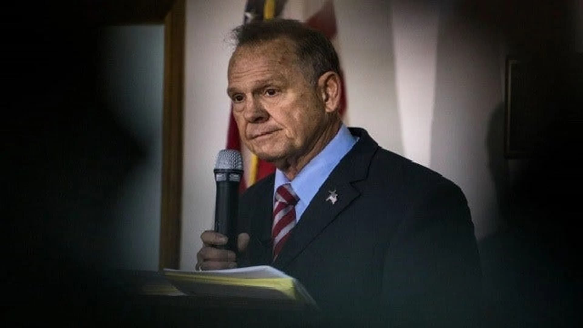 Trump offers full support for embattled Republican Roy Moore
