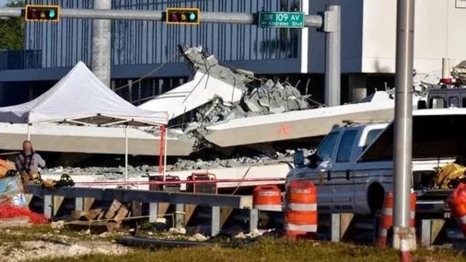 State: Voicemail about cracks 2 days before Florida bridge fell