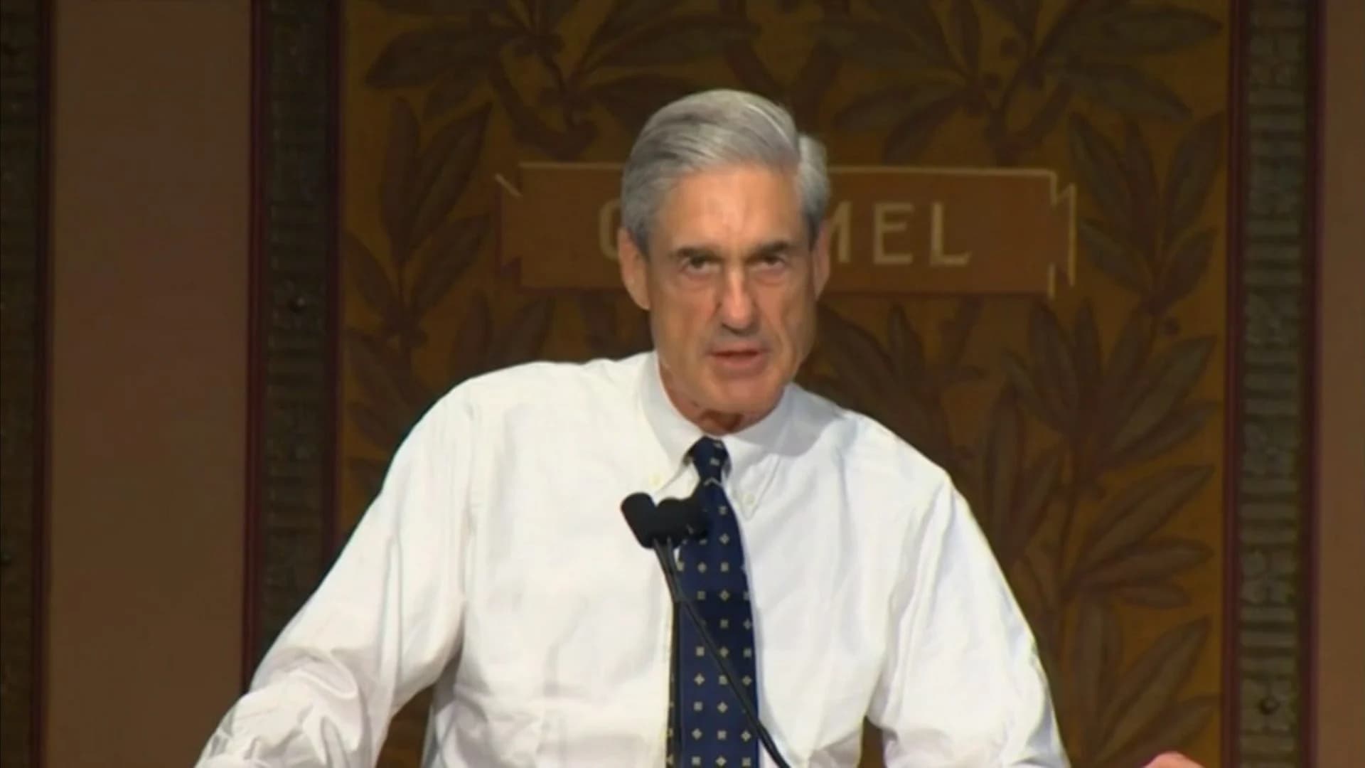 AP source: Mueller using grand jury in DC in Russia probe