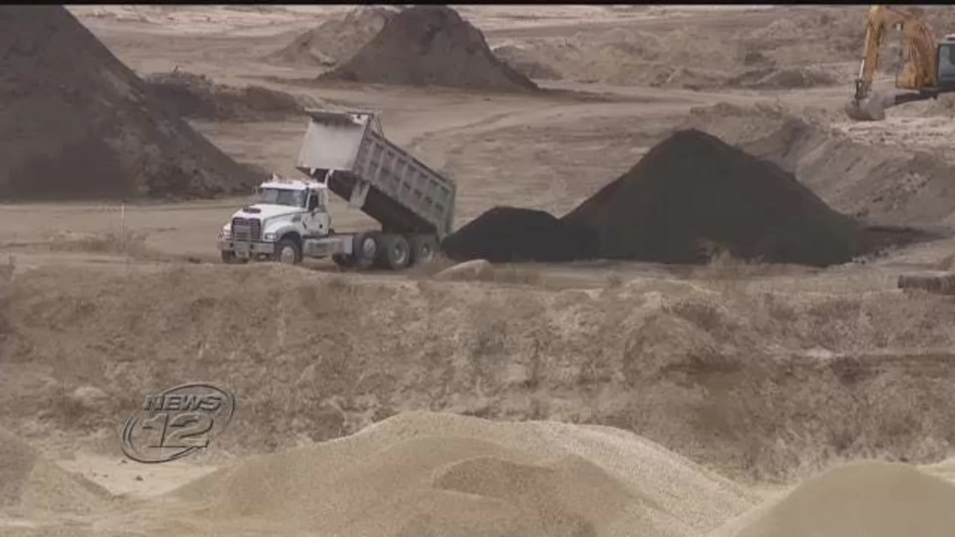 Groups call for Gov. Cuomo to shut down Sand Land mine