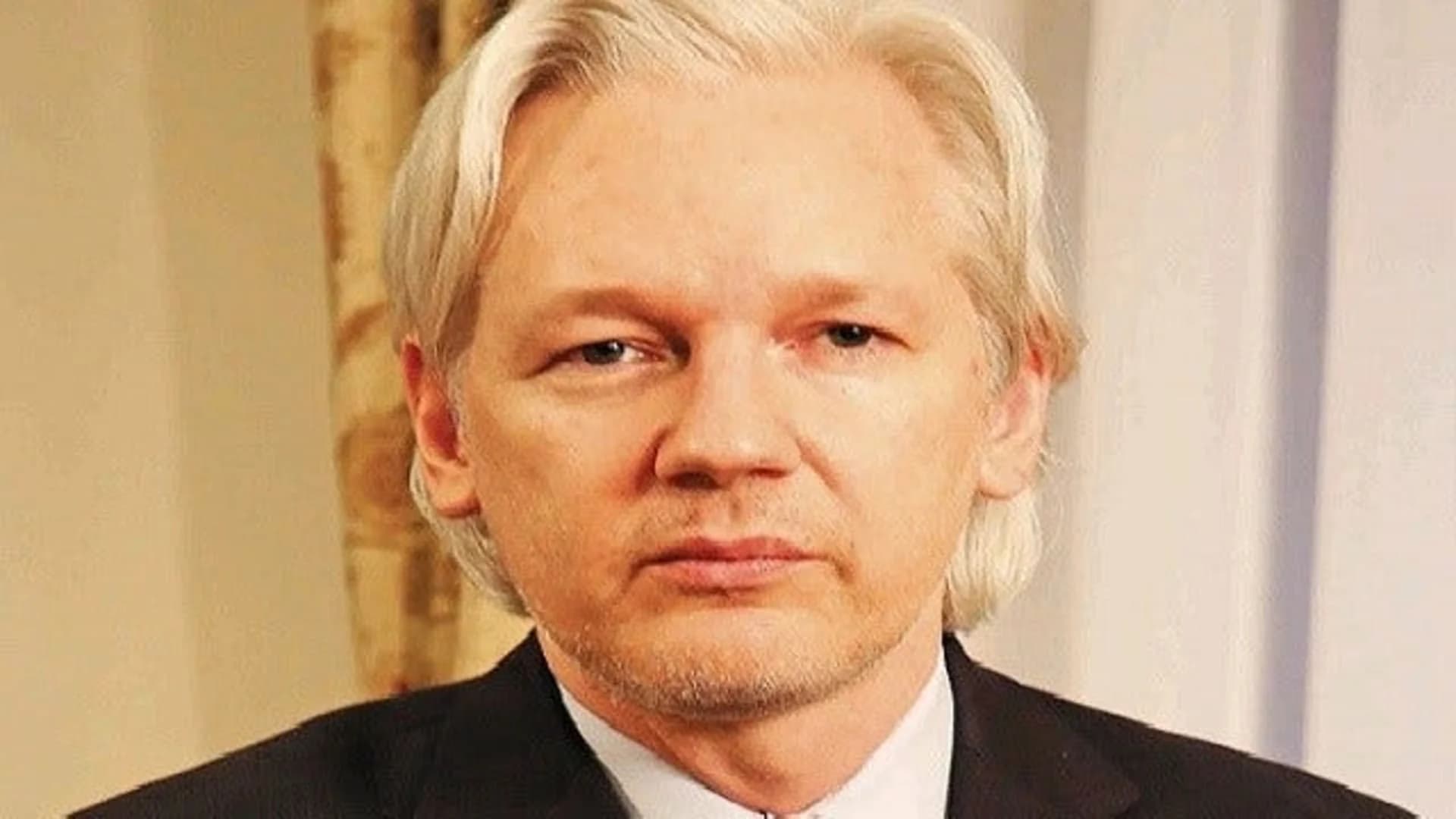 Ecuador grants nationality to WikiLeaks founder