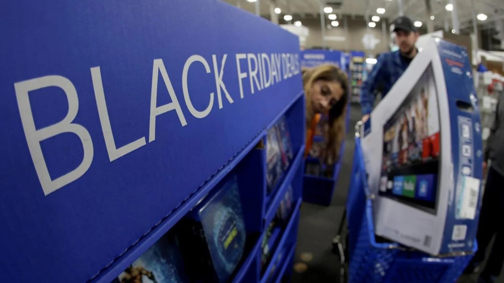 New Jersey shoppers hunt for bargains on Black Friday