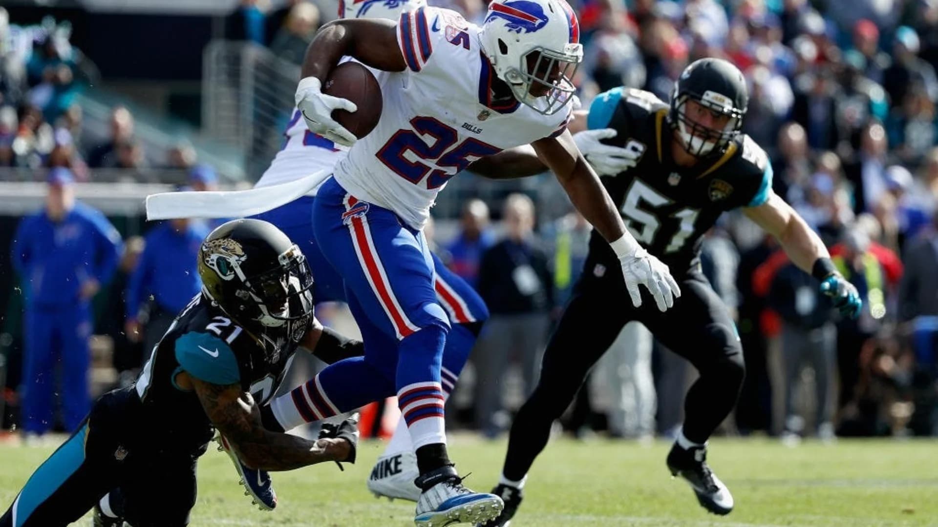 Police: Woman assaulted at home of NFL star LeSean McCoy