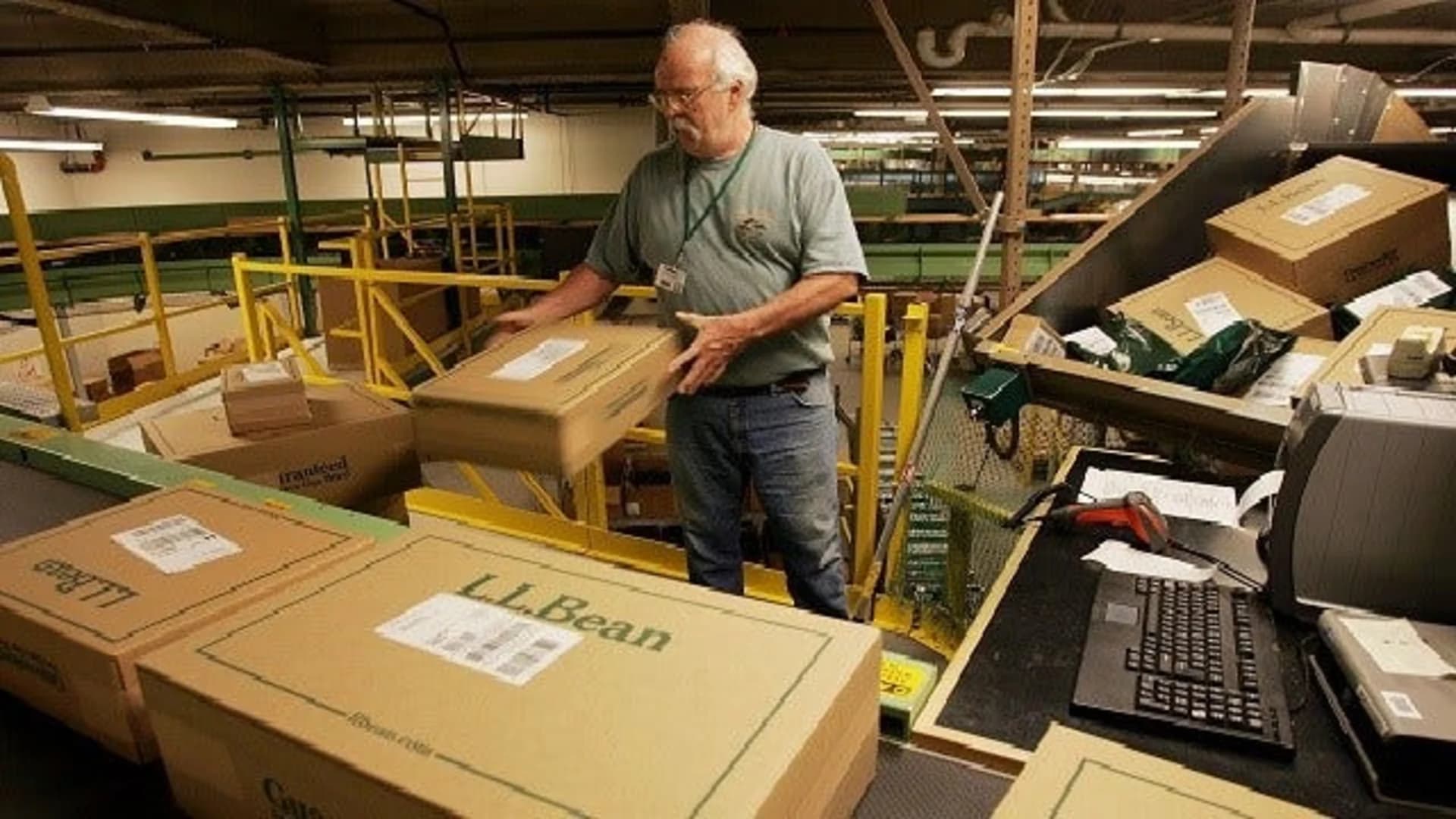 L.L. Bean dropping its unlimited returns policy
