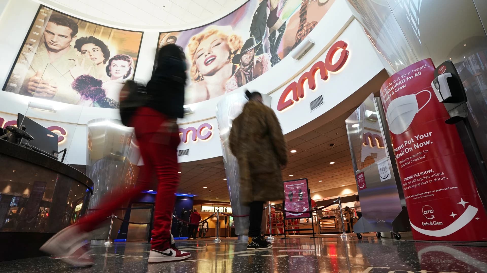 AMC stock roils again on potential 11.6 million share sale