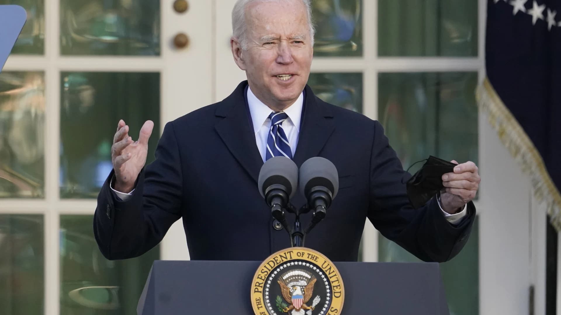 Biden administration expands availability of COVID-19 antiviral pill