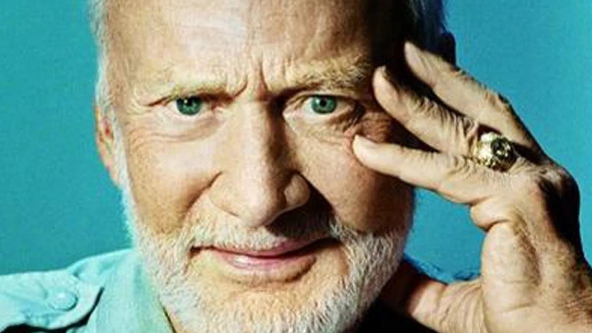'Buzz' Aldrin slams decision to not show American flag in movie