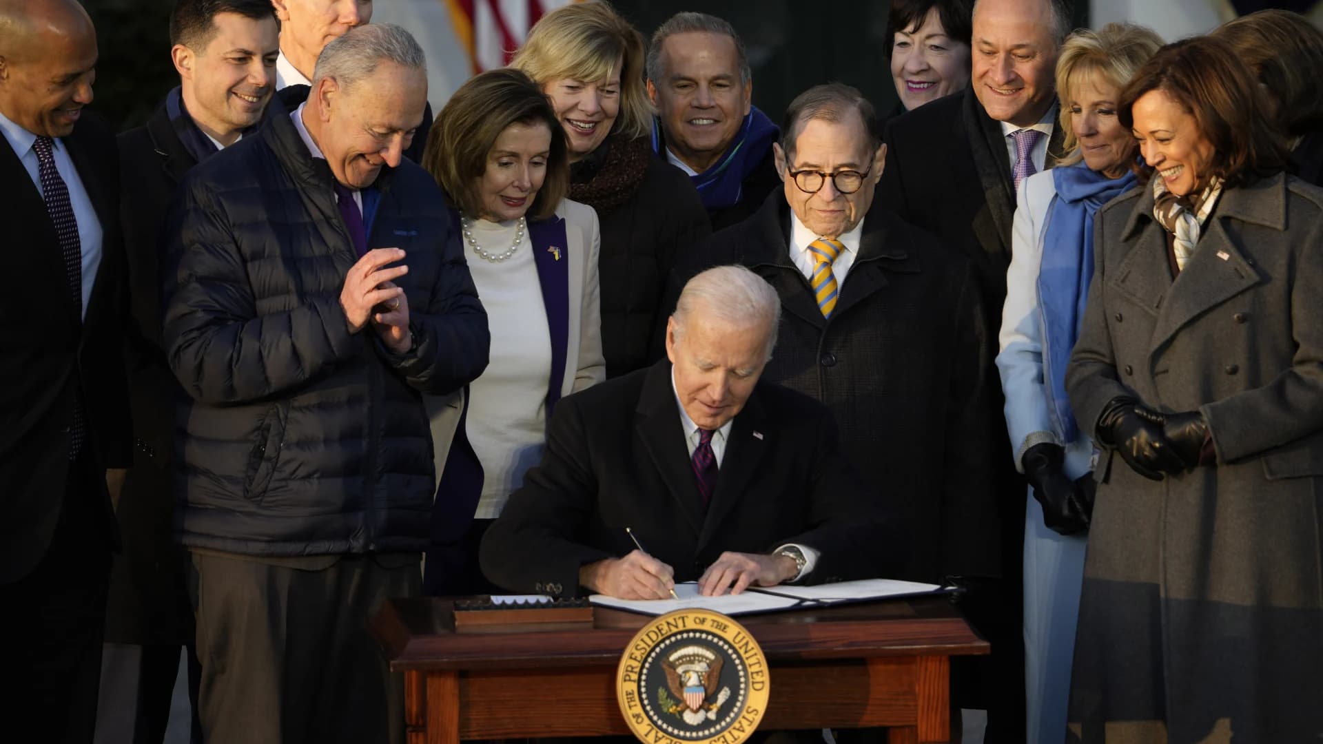 Sen. Booker praises Respect for Marriage Act recently signed by President Biden