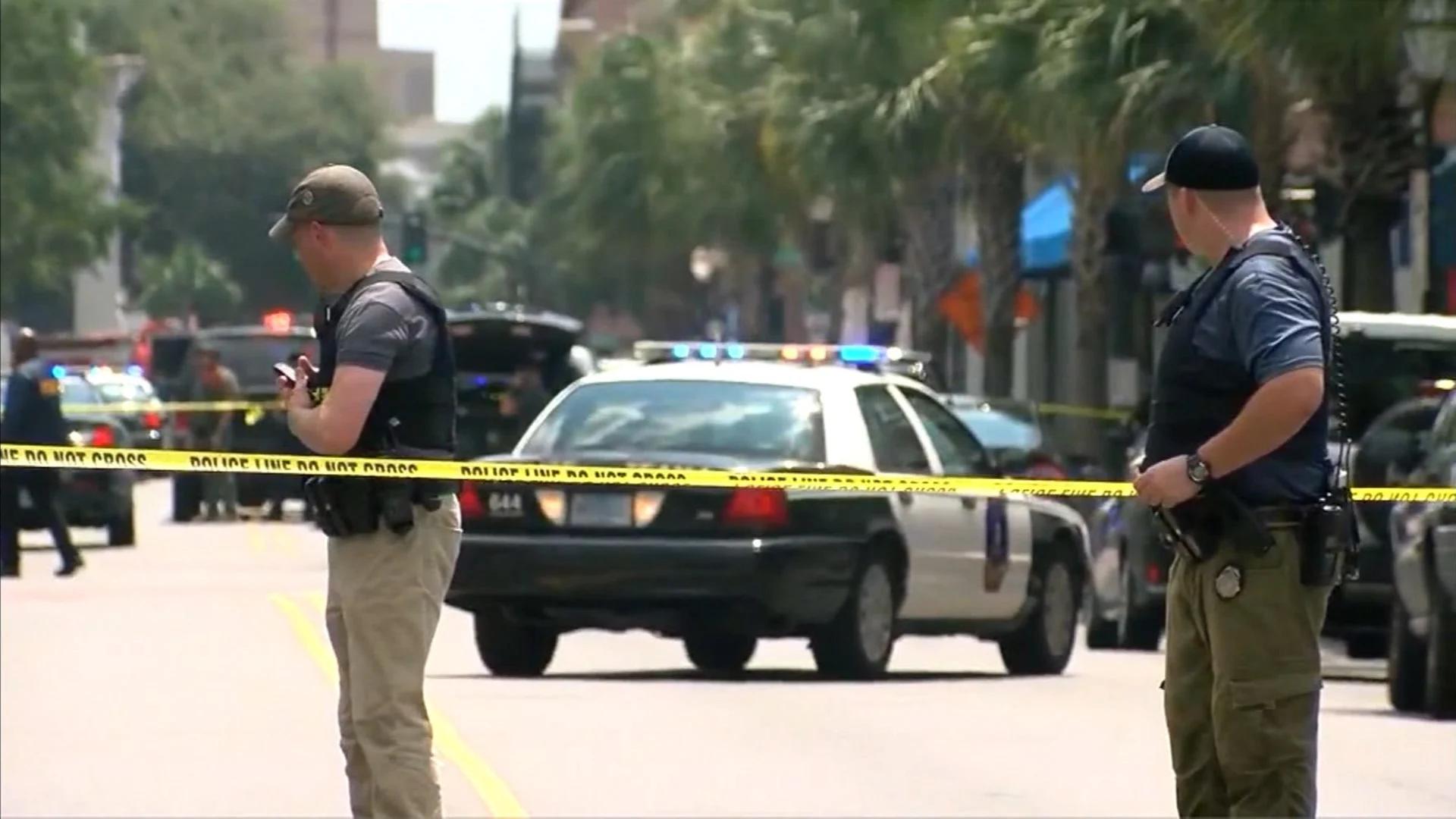 Hostage situation ends in Charleston after gunman shot