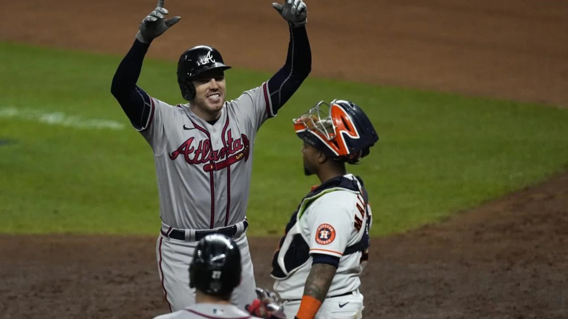 Braves win 1st World Series crown since 1995, rout Astros