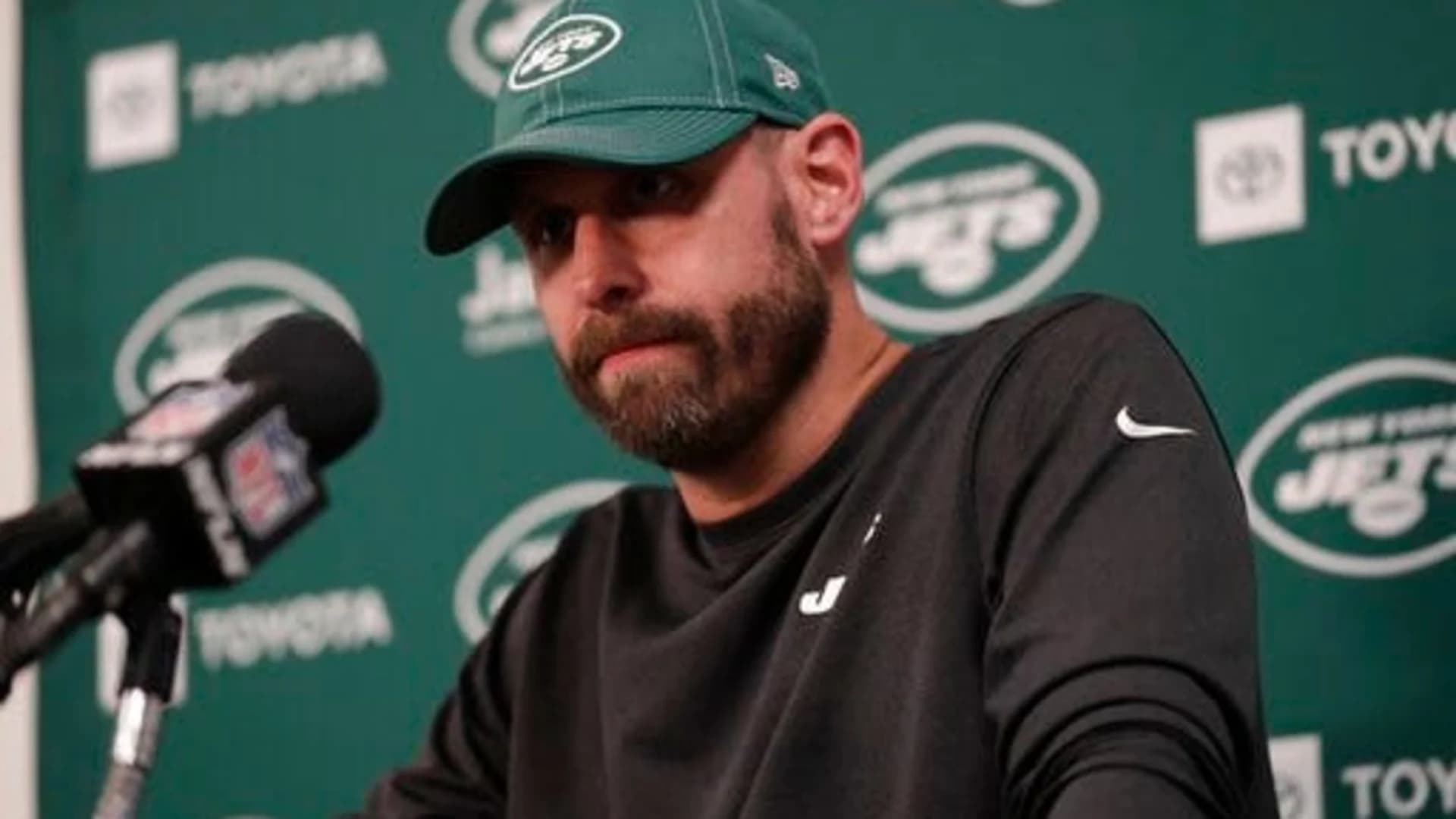 Jets' Johnson: Gase's job safe, will remain coach in 2020