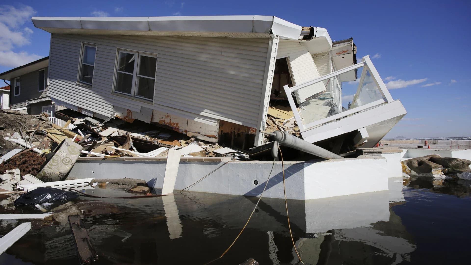 Study: Climate change added $8 billion to Sandy's damages
