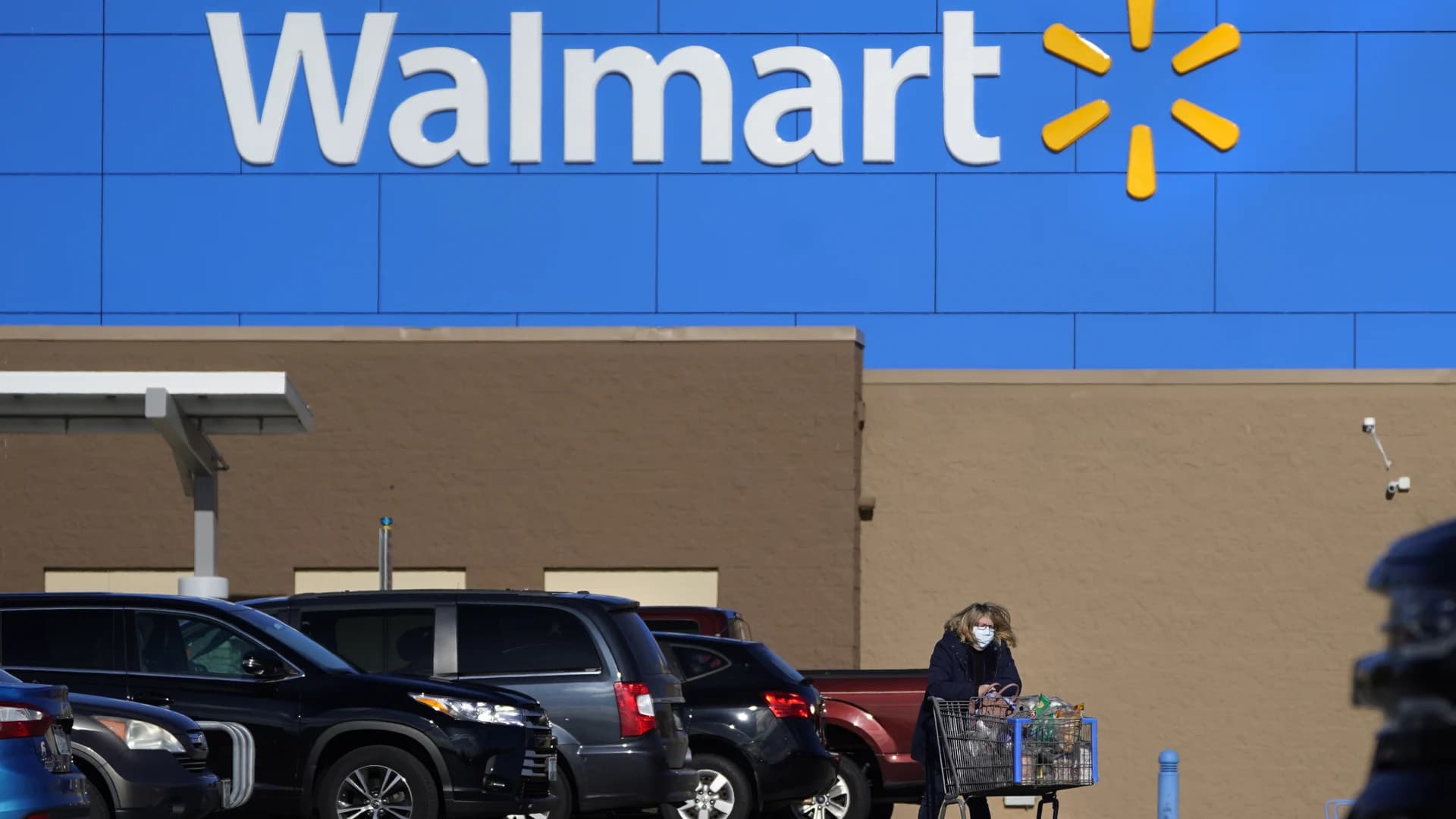 Walmart: Vaccinated US shoppers won't need masks  