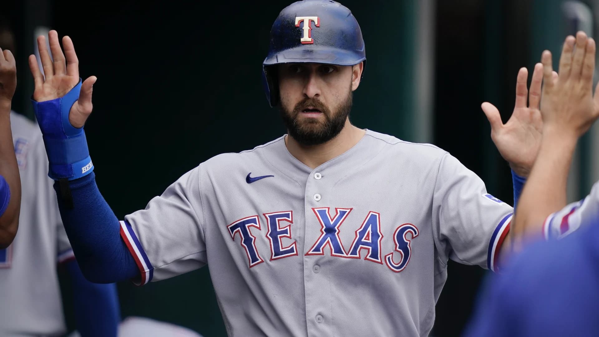 Left turn: Boone says Yankees 'a lot better' with Joey Gallo